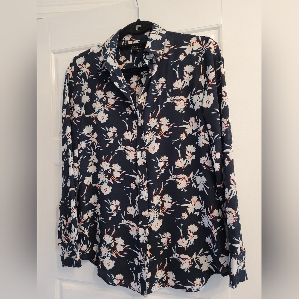 Banana Republic blouse